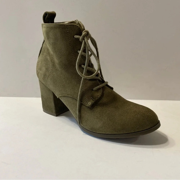 Steve Madden "NWOB" Olive Green Tammy Lace Up Suede Block Heel Boots Size 7 - Picture 4 of 8